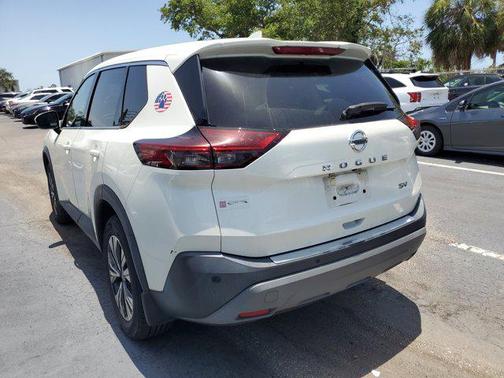 2021 Nissan Rogue SV