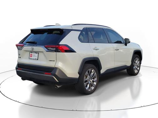Blizzard Pearl 2021 Toyota RAV4 Limited