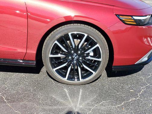 2025 Honda Accord Hybrid Touring