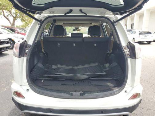 2016 Toyota RAV4 Hybrid Limited