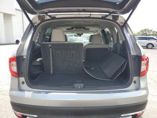 2019 Honda Pilot Touring 8-Passenger