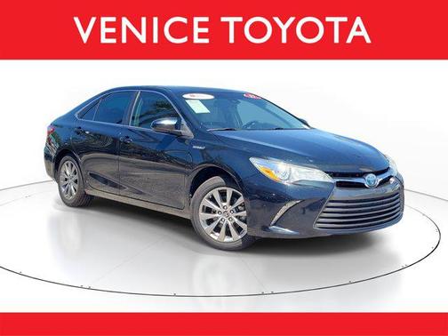 2017 Toyota Camry Hybrid XLE