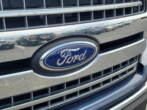 Blue 2018 Ford F-150 XLT
