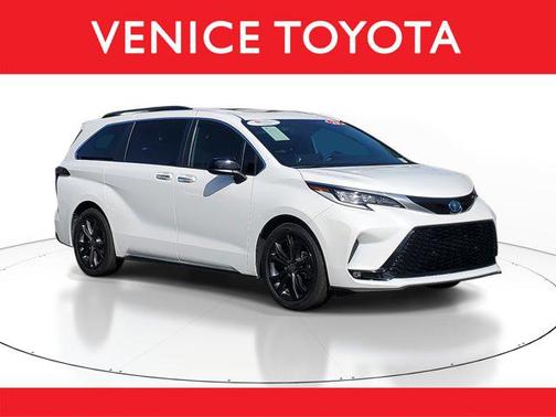 2023 Toyota Sienna XSE 7 Passenger