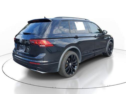 2020 Volkswagen Tiguan 2.0T SE R-Line Black