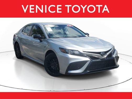Celestial Silver Metallic 2023 Toyota Camry SE