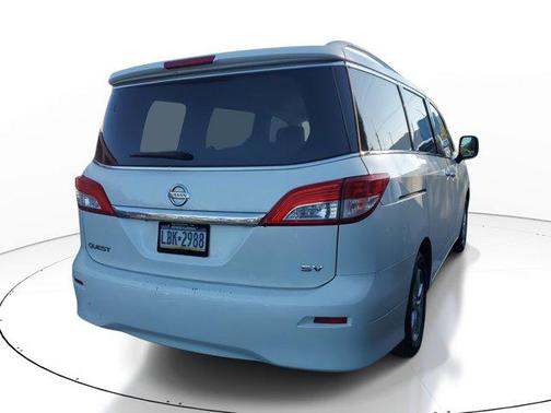 2017 Nissan Quest SV