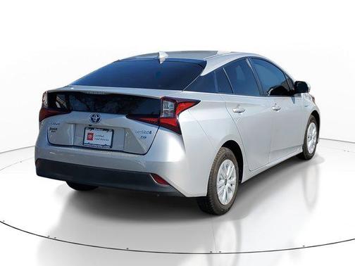 2020 Toyota Prius L