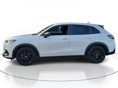 Platinum White Pearl 2024 Honda HR-V Sport