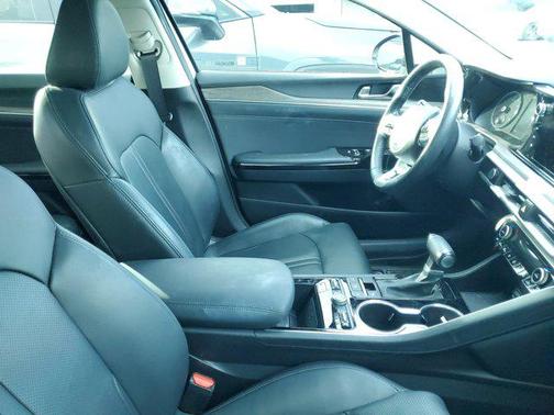 2024 Kia K5 EX