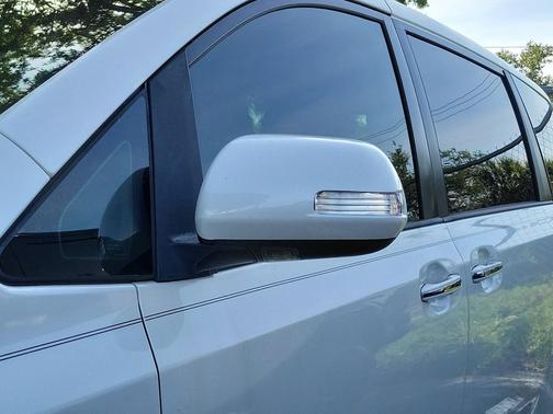 Blizzard Pearl 2018 Toyota Sienna XLE