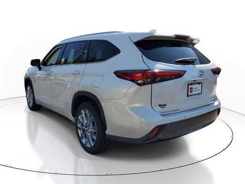2022 Toyota Highlander Limited