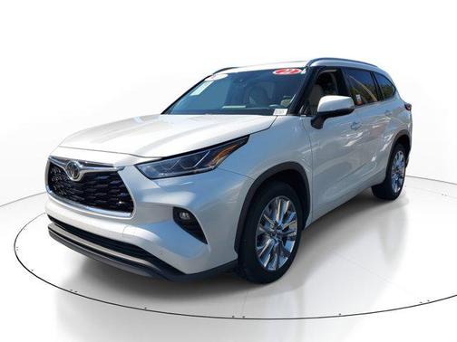 2022 Toyota Highlander Limited