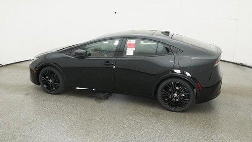 2025 Toyota Prius L