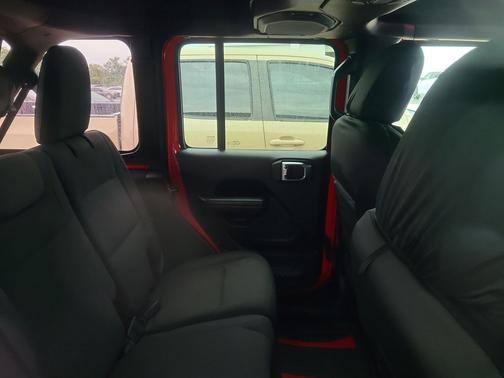 Firecracker Red Clearcoat 2018 Jeep Wrangler Unlimited Sport