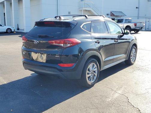 2017 Hyundai TUCSON SE Plus