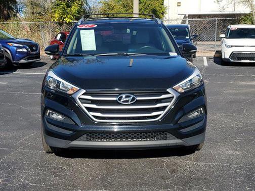 2017 Hyundai TUCSON SE Plus