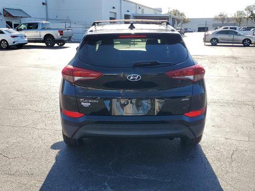 2017 Hyundai TUCSON SE Plus