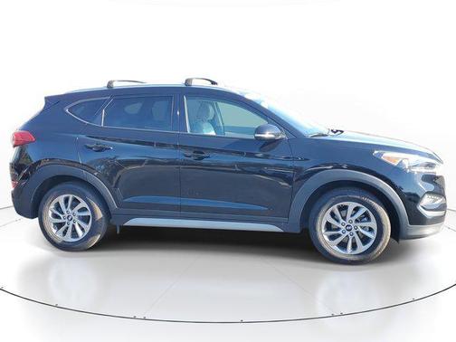2017 Hyundai TUCSON SE Plus