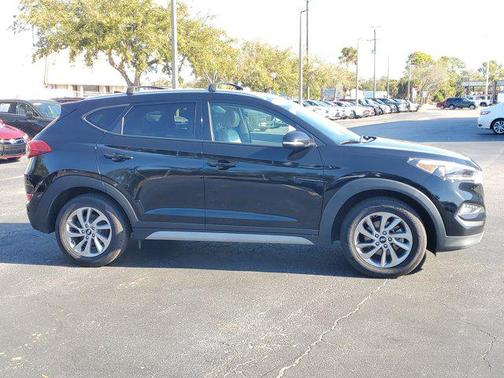 2017 Hyundai TUCSON SE Plus