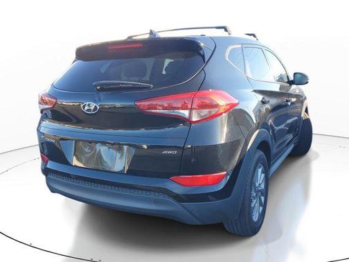 2017 Hyundai TUCSON SE Plus
