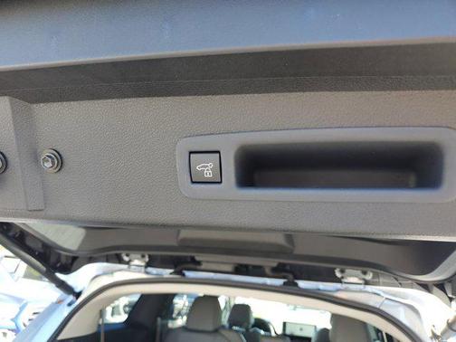 2025 Toyota Sienna XLE 8 Passenger