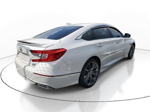 2020 Honda Accord Touring 2.0T