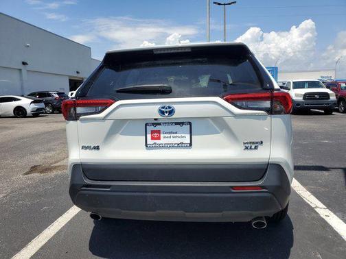 2022 Toyota RAV4 Hybrid XLE Premium