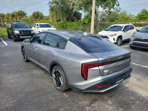 2025 Kia K4 EX