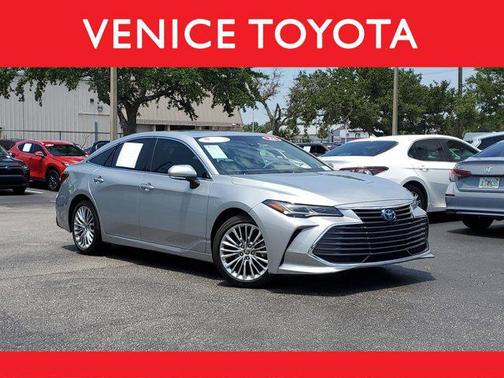 2022 Toyota Avalon Hybrid Limited