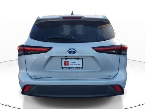 2023 Toyota Highlander Hybrid LE