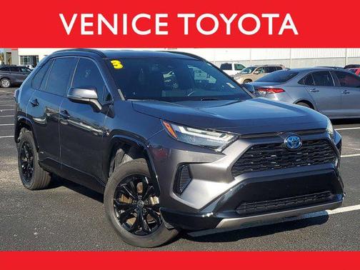 2023 Toyota RAV4 Hybrid SE