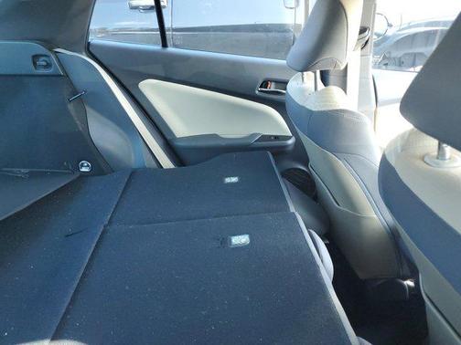 2016 Toyota Prius Two
