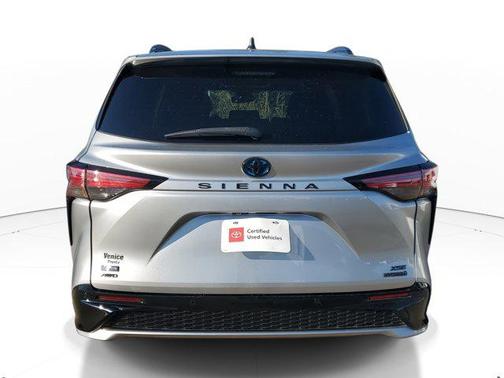 2023 Toyota Sienna XSE 7 Passenger