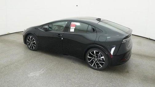 2025 Toyota Prius L