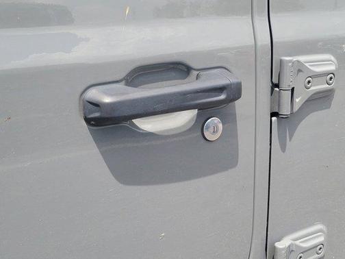 Sting-Gray Clearcoat 2020 Jeep Gladiator Sport S