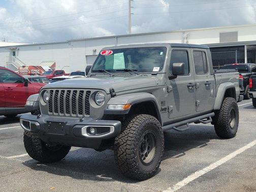Sting-Gray Clearcoat 2020 Jeep Gladiator Sport S