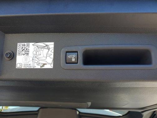 2023 Toyota Sienna XSE 7 Passenger