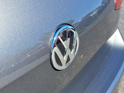 2018 Volkswagen Golf R 2.0T DSG