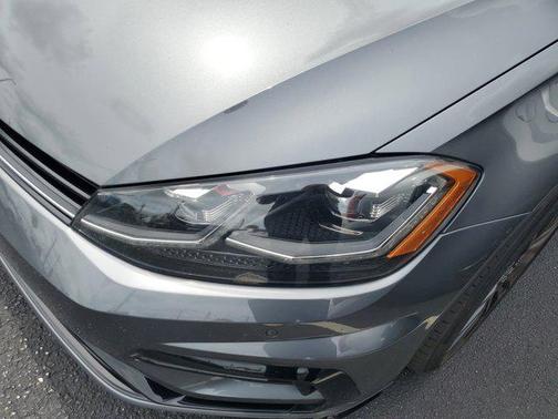 2018 Volkswagen Golf R 2.0T DSG