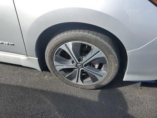 2019 Nissan Leaf SV PLUS