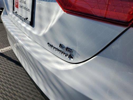 2024 Toyota Camry Hybrid LE