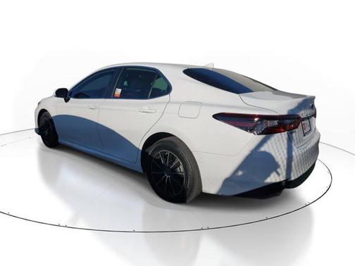 2024 Toyota Camry Hybrid LE