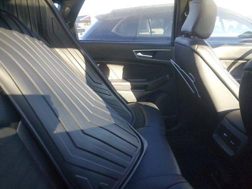2022 Ford Edge ST Line