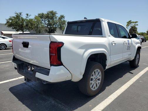 2024 Toyota Tacoma SR5