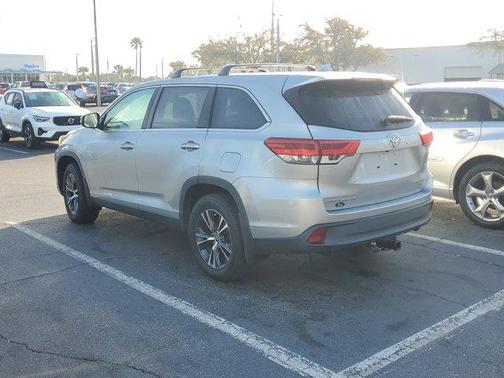 2019 Toyota Highlander LE Plus