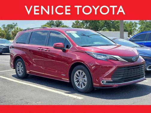 2021 Toyota Sienna XLE 7 Passenger