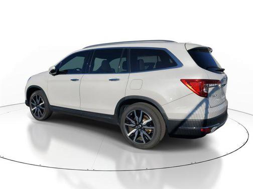 2021 Honda Pilot Touring 8-Passenger