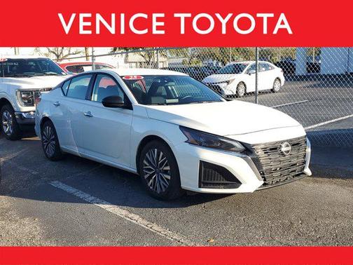 2025 Nissan Altima SV FWD