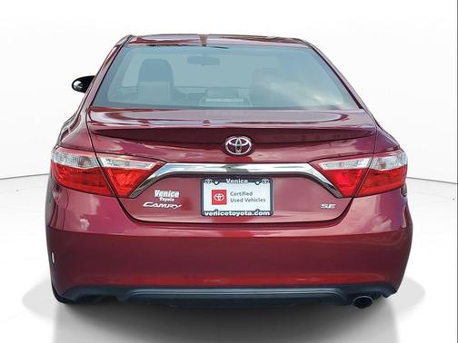 Ruby Flare Pearl 2017 Toyota Camry SE